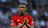 &apos;Hàng thải&apos; Martial chê Saudi Arabia, quyết sống mòn tại MU