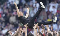PSG vô địch sớm, đạt thành tích hơn cả thời còn Messi, Mbappe
