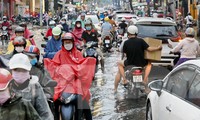 Thời tiết Nam Bộ cuối tuần: Mưa rào và dông, nguy cơ ngập úng