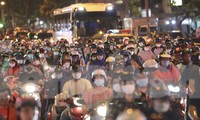 Bến xe Miền Đông chật kín khách về quê dịp lễ 2/9