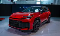 SUV bán chạy nhất của Toyota trình làng thế hệ mới