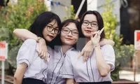 &apos;Căng như dây đàn&apos; cuộc đua vào trường chuyên tốp đầu TPHCM