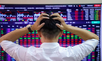 Khối ngoại xả mạnh, chứng khoán chật vật &apos;leo dốc&apos;