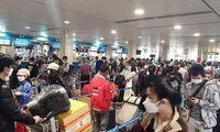 Yêu cầu báo cáo việc giá vé máy bay &apos;nhảy múa&apos; dịp Tết