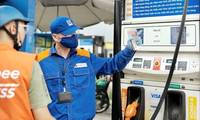 Giá xăng dầu đồng loạt tăng mạnh