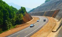Đề xuất hơn 55.000 tỷ đồng &apos;lên đời&apos; 5 tuyến cao tốc