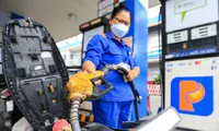 Giá xăng dầu giảm liên tiếp