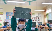 Hà Nội thừa nhận, giáo dục còn nhiều khó khăn. Ảnh: Quỳnh Anh