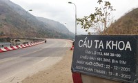 Di tích bến phà Tạ Khoa nay là Cầu Tạ Khoa