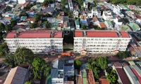 Ký túc xá hơn 35 tỷ đồng nhưng chỉ vài sinh viên ở. Ảnh: Huỳnh Thủy