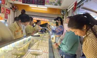 Đang xảy ra việc có tiền cũng không mua được vàng 