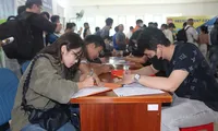 Việc làm thời vụ cuối năm hút người lao động