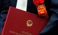 Khi nào mới hết tranh cãi về bài báo khoa học trong xét công nhận chức danh GS, PGS?