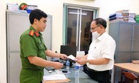 Ông Tất Thành Cang tại cơ quan điều tra - Ảnh CACC 
