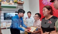 Đoàn công tác T.Ư Đoàn thăm gia đình các nạn nhân vụ trụ sở UBND xã ở Đắk Lắk bị tấn công