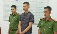 Rút dao đâm thấu ngực người khác vì bị đòn &apos;lạc&apos; khi can đánh nhau 