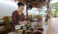 Thích thú thói quen &apos;đi chợ thì hay ăn hàng&apos; 