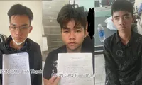 Cả băng cướp giật xộ khám vì &apos;đụng&apos; cảnh sát hình sự đặc nhiệm 