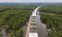 Cao tốc Bến Lức - Long Thành: &apos;Ngưng thi công là quá chậm, gây lãng phí&apos;
