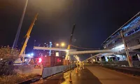 Hình ảnh cầu bộ hành cuối cùng kết nối nhà ga Thủ Đức vừa hoàn thành 
