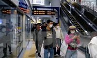 Lần đầu đi làm, đi học bằng metro, người dân TPHCM vui mừng vì rút ngắn được thời gian
