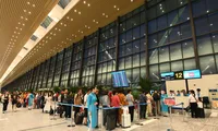 Ga T3 Tân Sơn Nhất đón 40 chuyến bay, gần 12.000 khách ngày khai trương 
