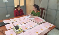 Bắt đối tượng cho vay lãi nặng rồi ép con nợ sang nhượng đất
