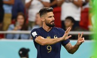 Olivier Giroud vượt qua Thierry Henry, thiết lập kỷ lục ghi bàn đáng kinh ngạc