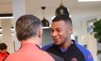 Mbappe lao vào tập luyện để quên đi thất bại trước Messi