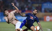 HAGL trả lại vua phá lưới của CAHN, mượn 3 cầu thủ khác &apos;chữa cháy&apos;