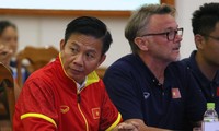 HLV Troussier &apos;dọn cỗ&apos;, Hoàng Anh Tuấn có &apos;lên mâm&apos;?