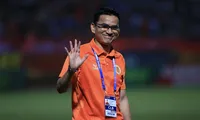 HLV Kiatisuk ca ngợi Quang Hải: &apos;Cậu ấy hay cả trên sân lẫn ngoài đời&apos;