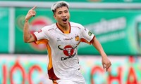 HLV Vũ Tiến Thành không phục HLV Kim Sang-sik vì bỏ qua tiền đạo HAGL