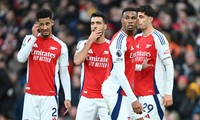 Arsenal mất điểm trước Everton, lỡ cơ hội bám đuổi Liverpool