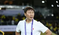 HLV Kim Sang-sik xin lỗi người hâm mộ, nêu lý do khiến tuyển Việt Nam thua đậm Malaysia