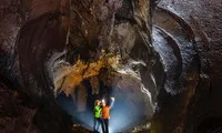 Phát triển công nghiệp văn hóa từ hang động