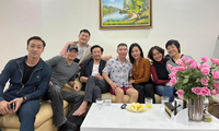 MC Thảo Vân cùng dàn sao &apos;Hương vị tình thân&apos; thăm NSND Công Lý