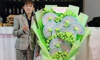 Hồ Văn Cường được fan tặng 120 triệu đồng