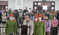Ông Trịnh Văn Quyết nhập viện, hoãn phiên phúc thẩm