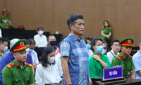 Cựu tổng cục trưởng khai 'giật mình' với túi quà sinh nhật có 500 triệu đồng