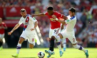 Martial phải thi đấu hết trận với Crystal Palace dù chấn thương.