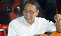 Nhạc sỹ &apos;Có phải em mùa thu Hà Nội&apos;: Mơ một lần được đến…Hà Nội