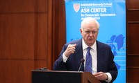 Giáo sư Đại học Harvard khuyến nghị gì với Việt Nam?