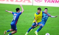 Văn Tùng trong buổi tập của ĐT Việt Nam. Ảnh: Anh Đoàn