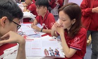 Thi xong tốt nghiệp, thí sinh chuẩn bị đăng ký nguyện vọng lên hệ thống tuyển sinh chung. Ảnh: Nghiêm Huê