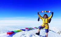 Temba Bhote cùng Nguyễn Mạnh Duy - trên đỉnh Merapeak 4/2023