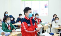 Học sinh tới trường: Lúng túng từ những tình huống phát sinh