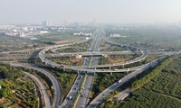Góp ý dự thảo Luật Thủ đô (sửa đổi): Làm sao đón được &apos;đại bàng&apos;? 