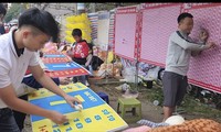 Vẫn còn &apos;sạn&apos; trong lễ hội đầu xuân 