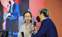 Giấc mơ &apos;phù thủy&apos; của cô gái tiên phong 